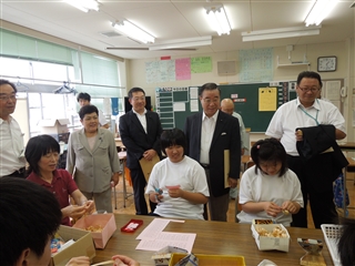 写真：文教公安委員会調査