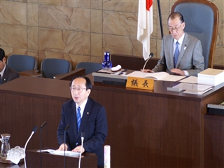 写真:平成25年2月青森県議会第273回定例会開会