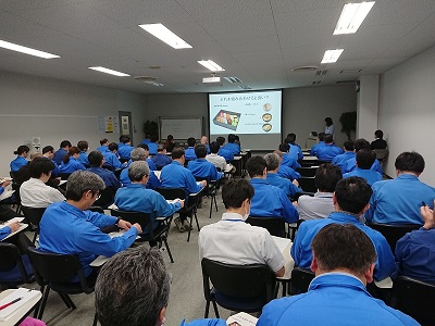 社員の食生活改善セミナーの様子