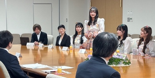 奥田副知事表敬のようす03